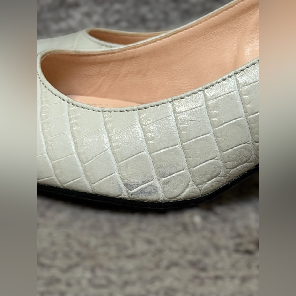 AGL Croc Embossed Off White Block Heel Leather Pumps Women’s 7 Formal Elegant - Picture 5 of 16